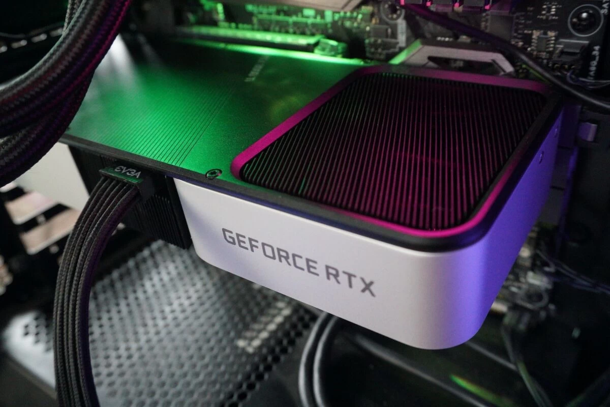 NVIDIA GeForce RTX 3060 Ti Founders Edition in Case